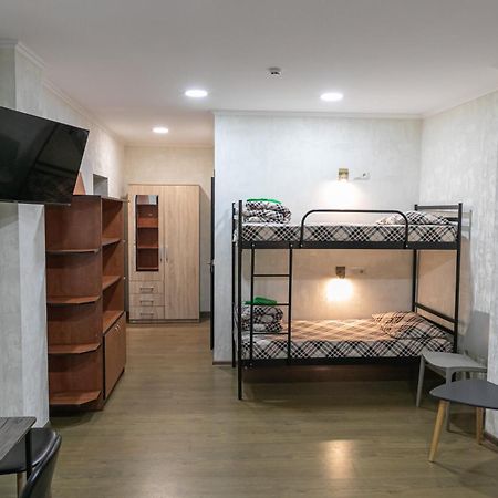 Alina Hotel & Hostel Ujgorod Dış mekan fotoğraf