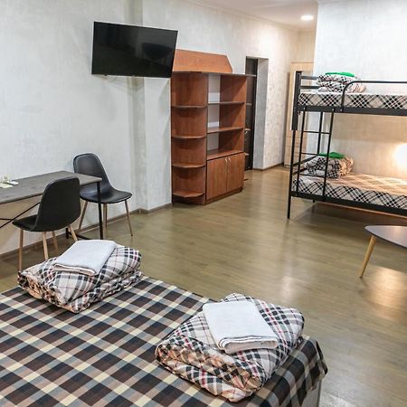 Alina Hotel & Hostel Ujgorod Dış mekan fotoğraf