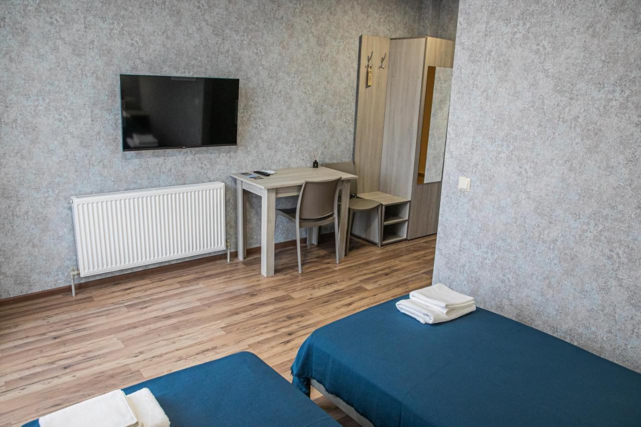 Alina Hotel & Hostel Ujgorod Dış mekan fotoğraf