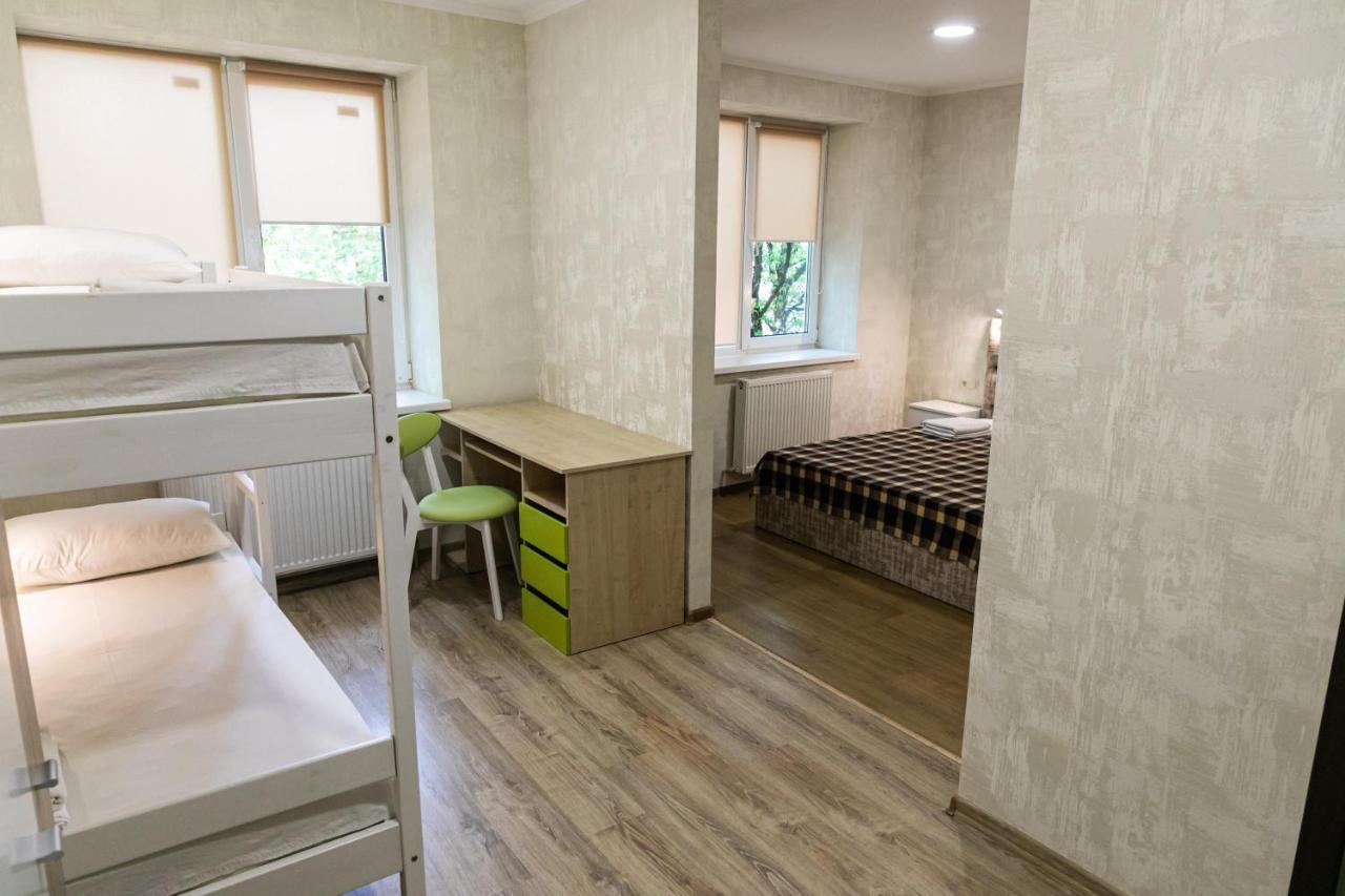 Alina Hotel & Hostel Ujgorod Dış mekan fotoğraf