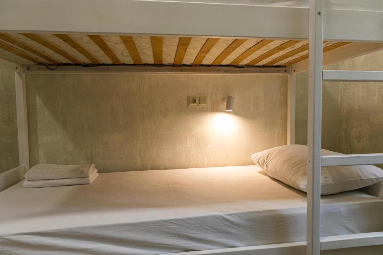Alina Hotel & Hostel Ujgorod Dış mekan fotoğraf