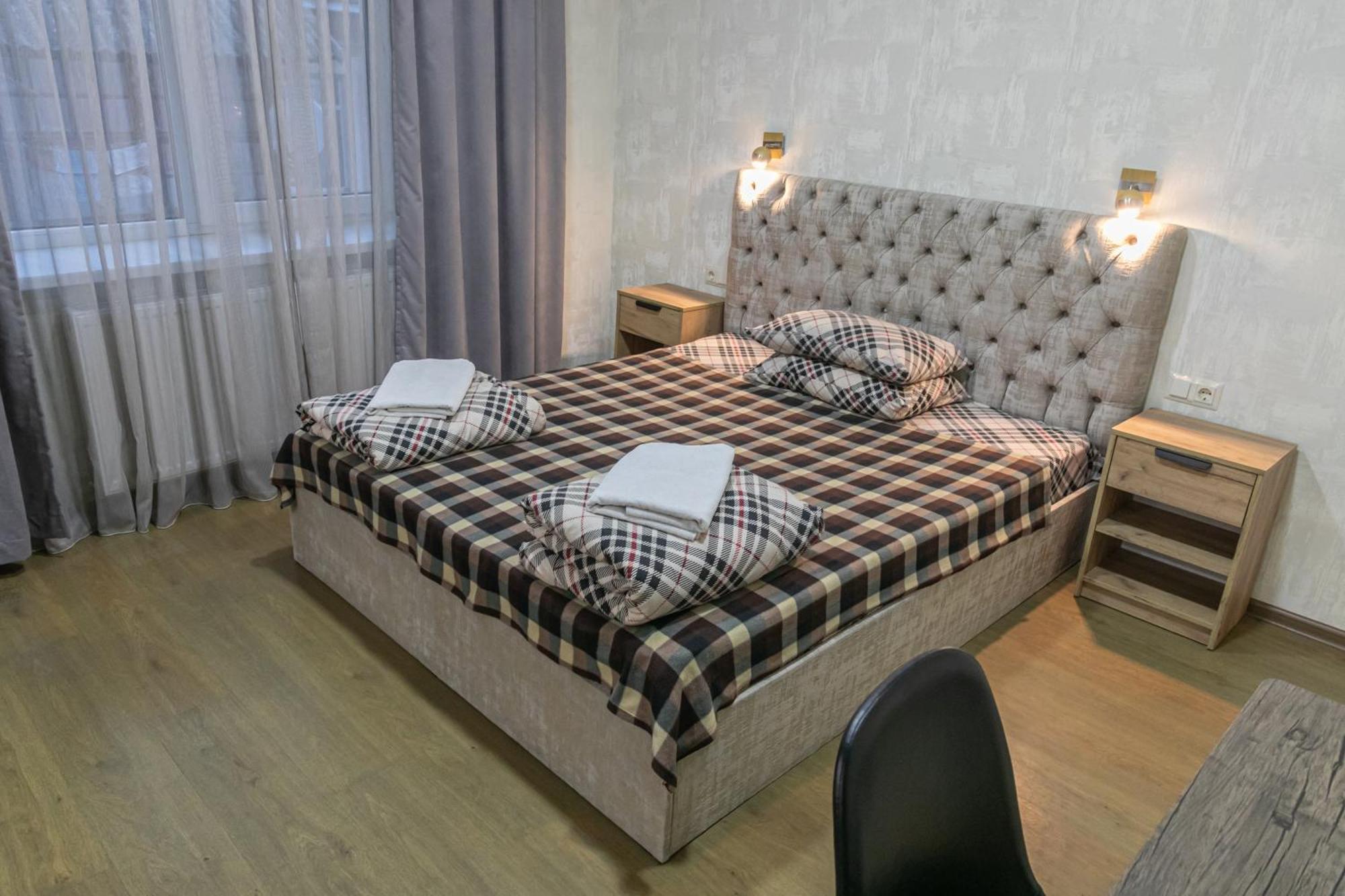 Alina Hotel & Hostel Ujgorod Dış mekan fotoğraf