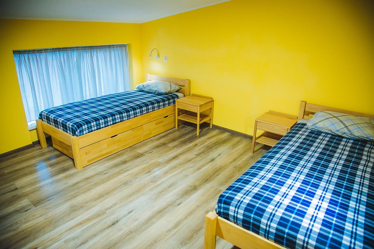 Alina Hotel & Hostel Ujgorod Dış mekan fotoğraf