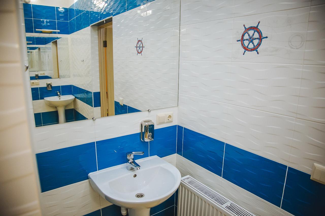 Alina Hotel & Hostel Ujgorod Dış mekan fotoğraf