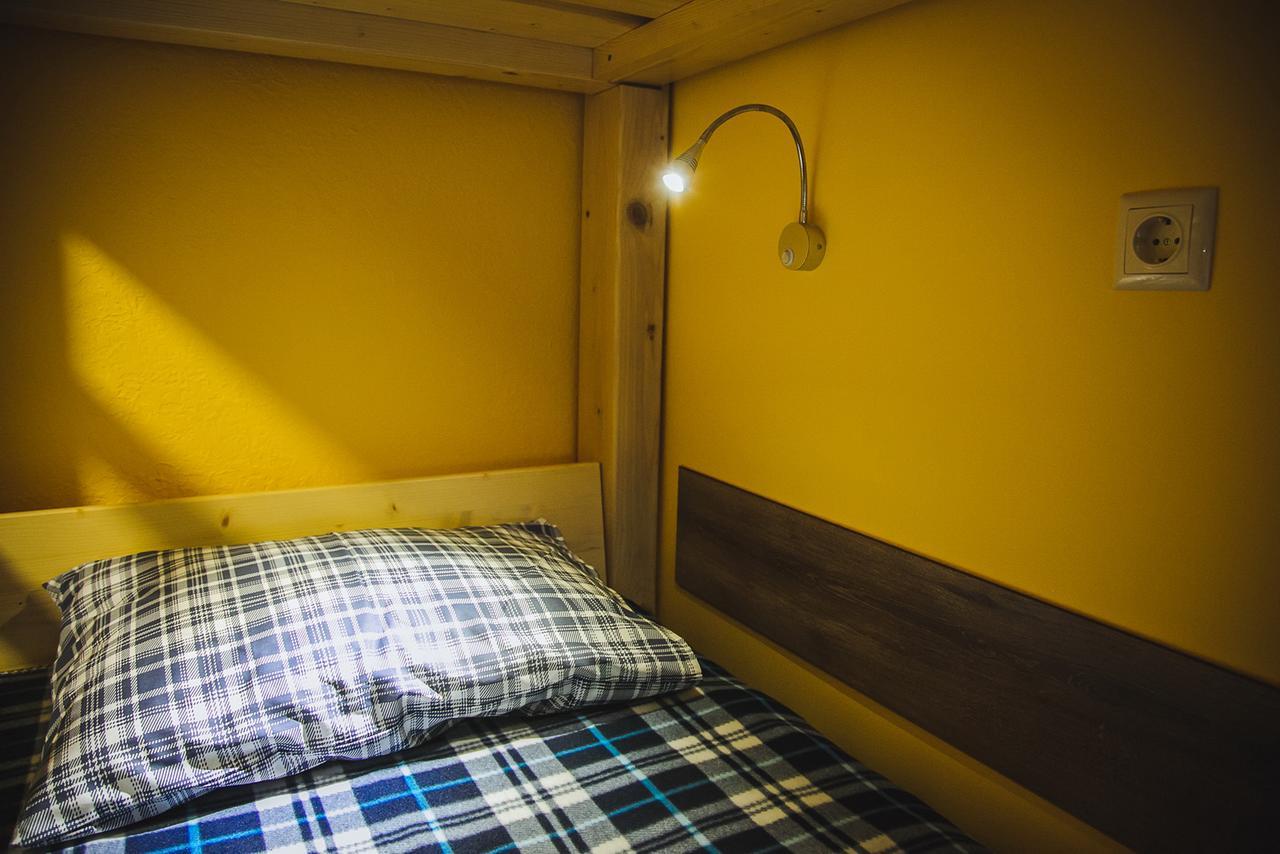 Alina Hotel & Hostel Ujgorod Dış mekan fotoğraf